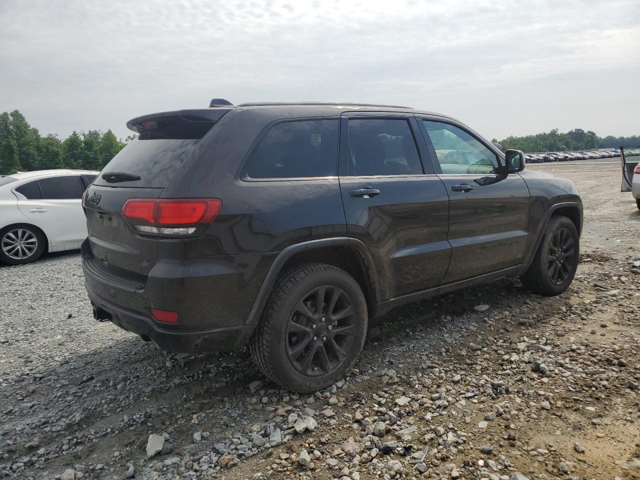 1C4RJFAG2KC635080 2019 Jeep Grand Cherokee Laredo