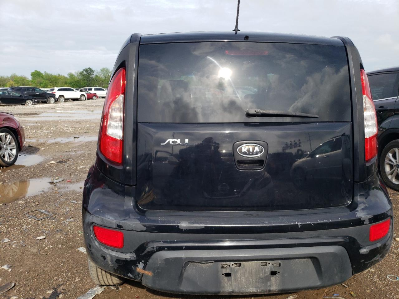 KNDJT2A57C7477294 2012 Kia Soul