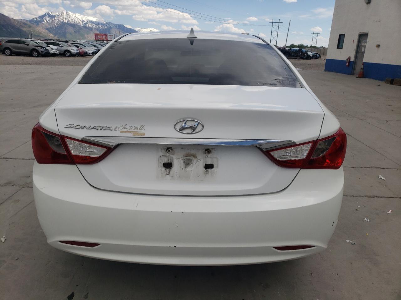 5NPEB4ACXBH165639 2011 Hyundai Sonata Gls