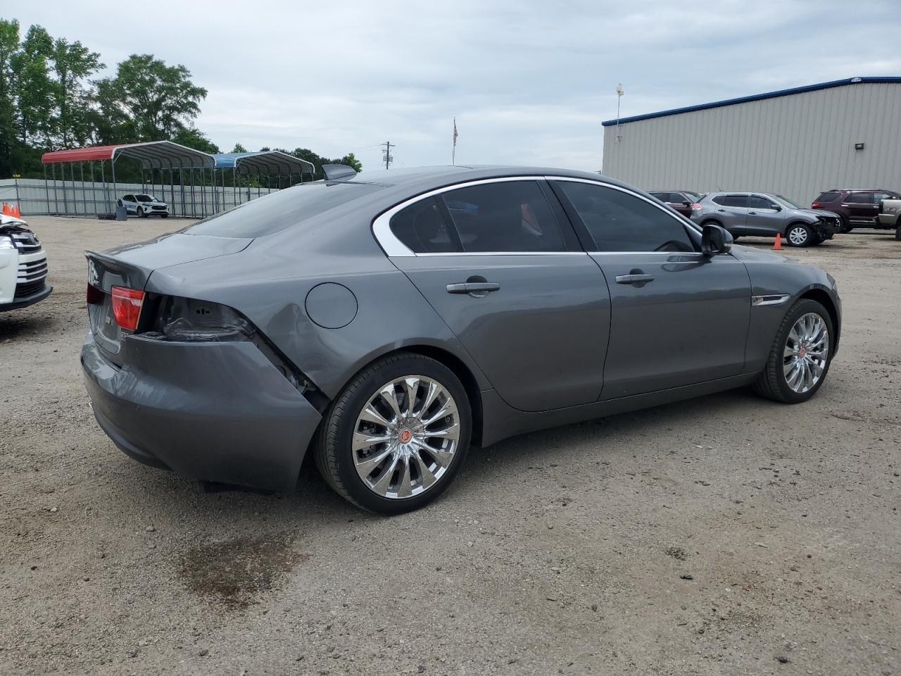 2017 Jaguar Xe Prestige vin: SAJAK4BN3HA951184