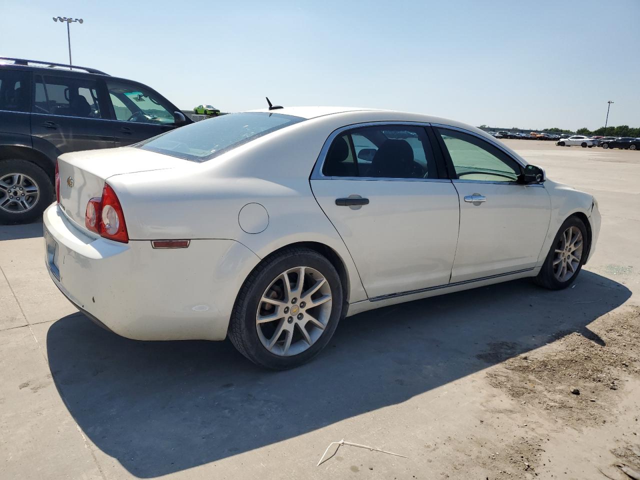 1G1ZE5EB1AF241833 2010 Chevrolet Malibu Ltz