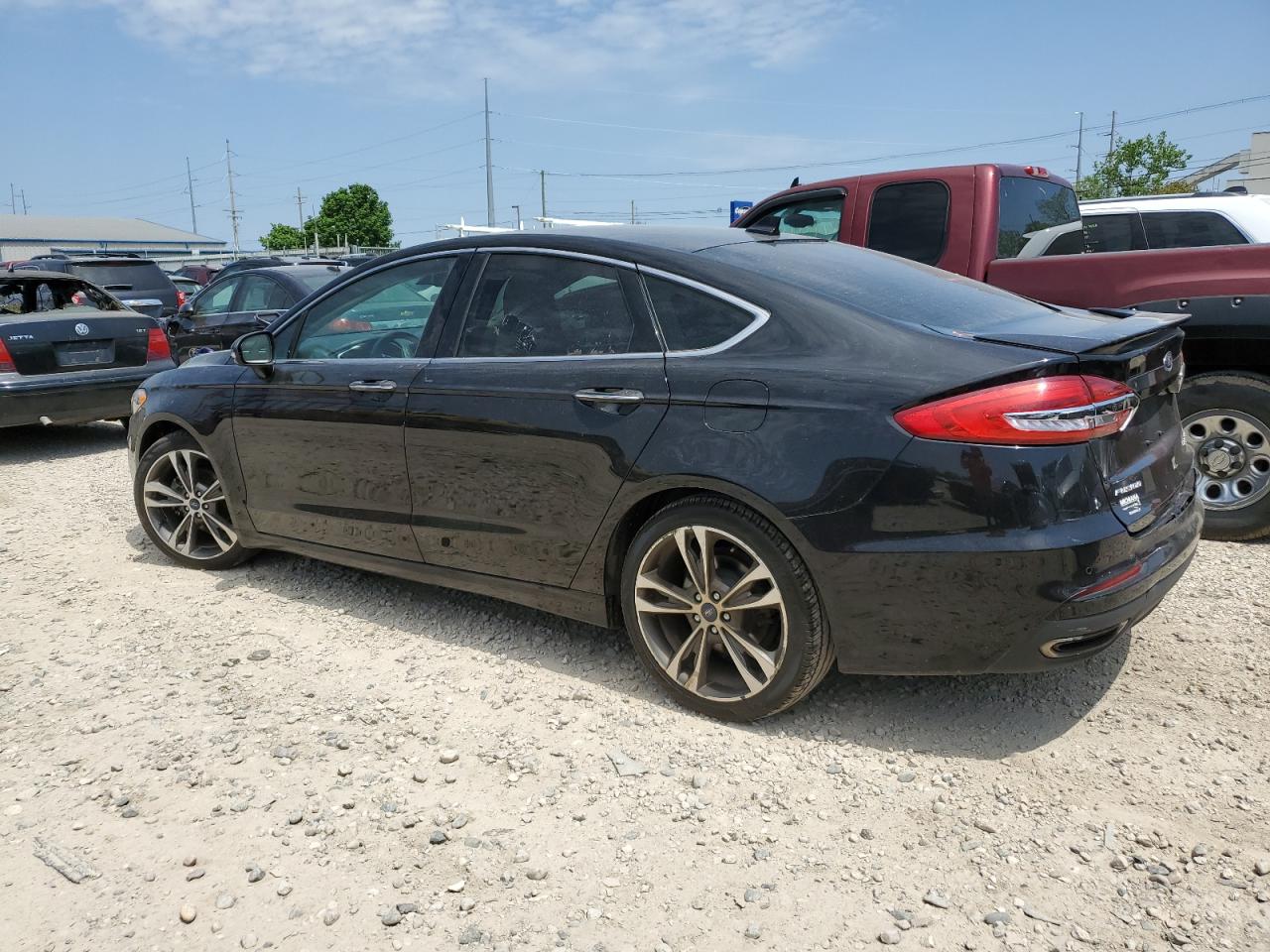 2019 Ford Fusion Titanium vin: 3FA6P0K91KR259381