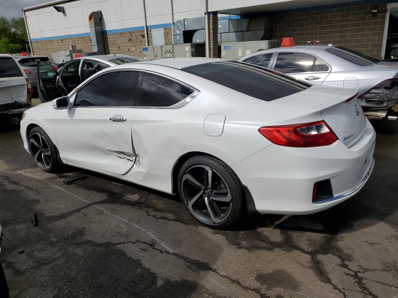 1HGCT1B7XEA015855 2014 Honda Accord Ex