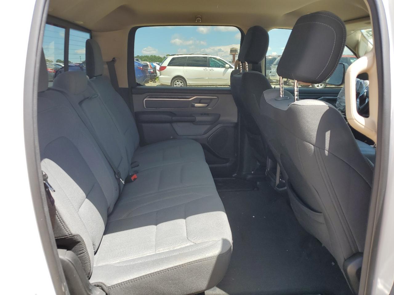 1C6RREFT3LN112365 2020 Ram 1500 Big Horn/Lone Star