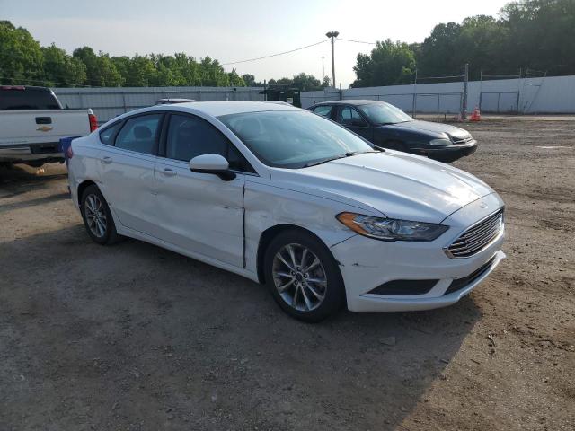 VIN 3FA6P0H70HR160176 2017 Ford Fusion, SE no.4