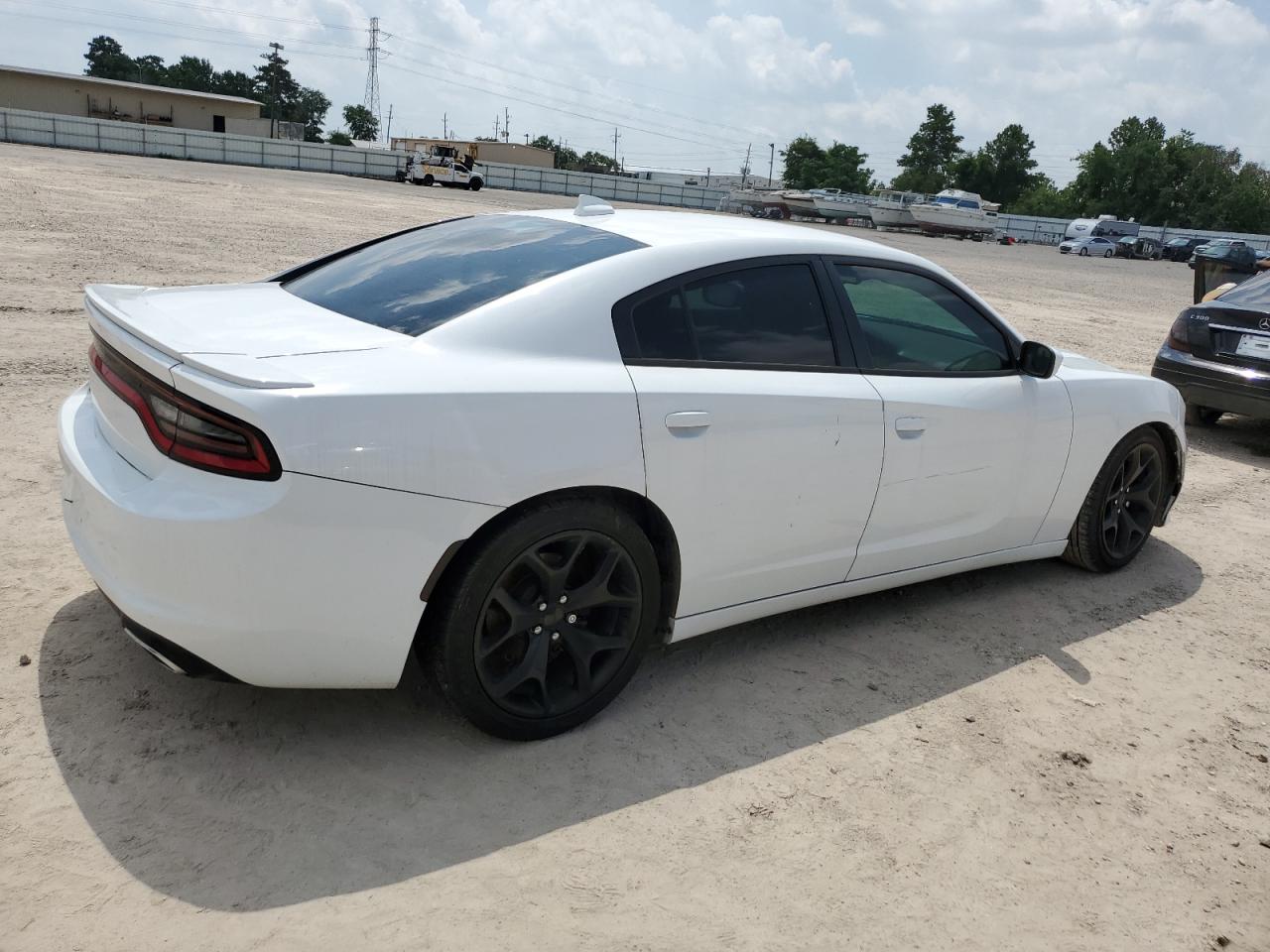 2015 Dodge Charger Sxt vin: 2C3CDXHGXFH917600