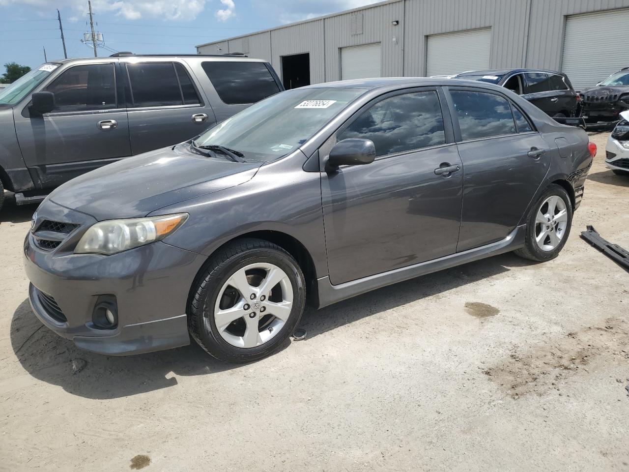 5YFBU4EE6DP160940 2013 Toyota Corolla Base