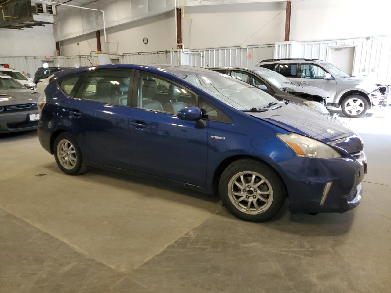 JTDZN3EU9E3290458 2014 Toyota Prius V