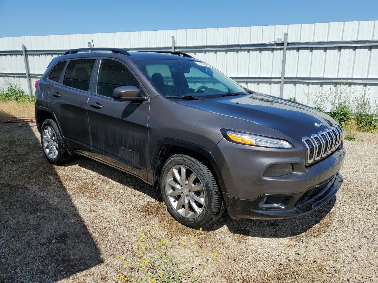 1C4PJLCB9JD588873 2018 Jeep Cherokee Latitude