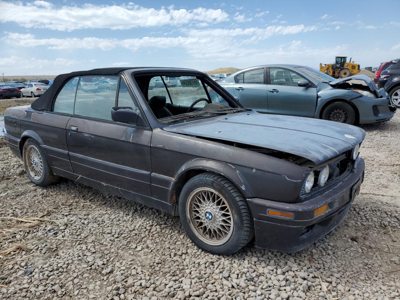 WBABB2318MEC27013 1991 BMW 325 Ic Automatic