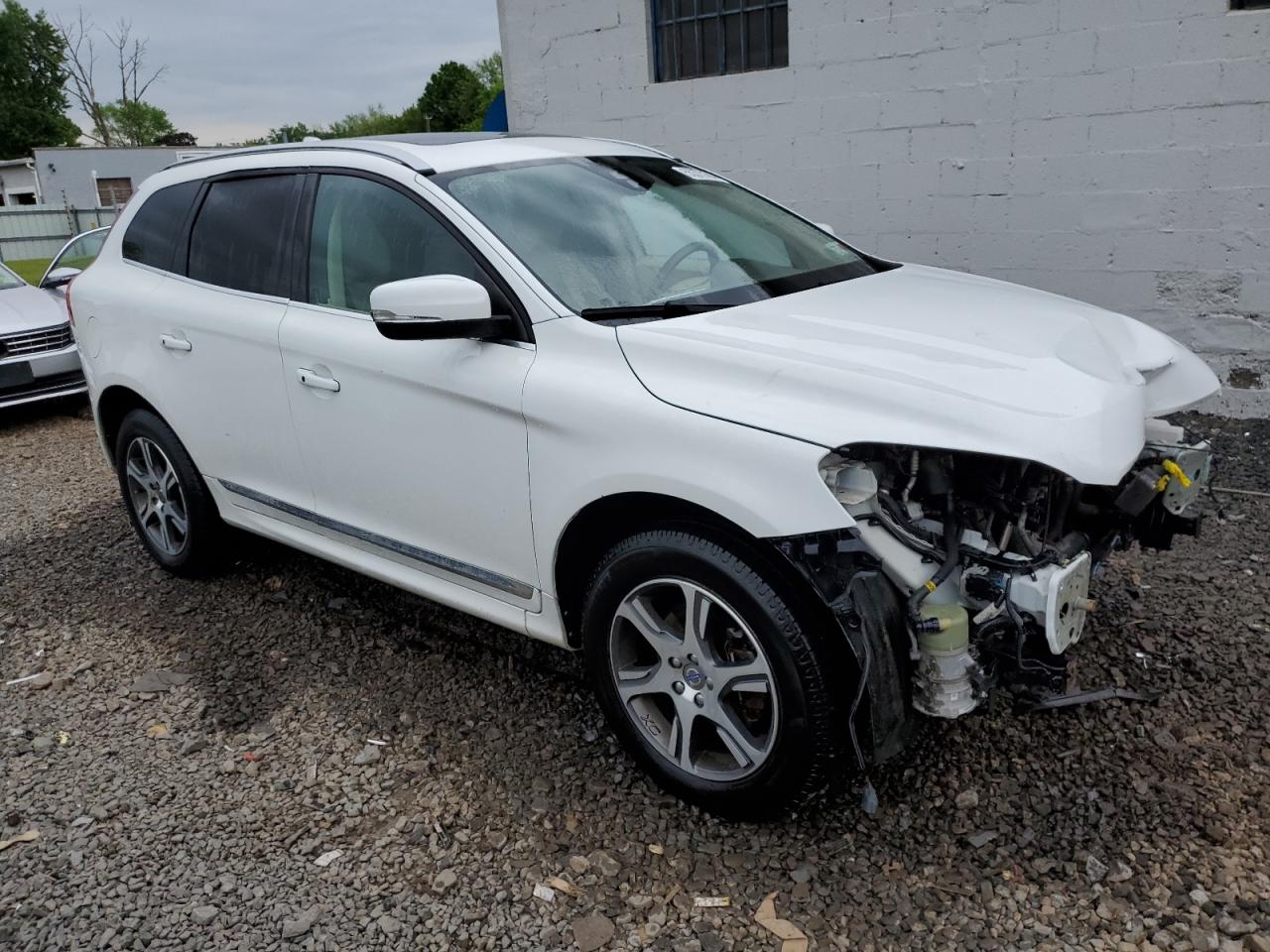 YV4902RK7F2752148 2015 Volvo Xc60 T6 Premier