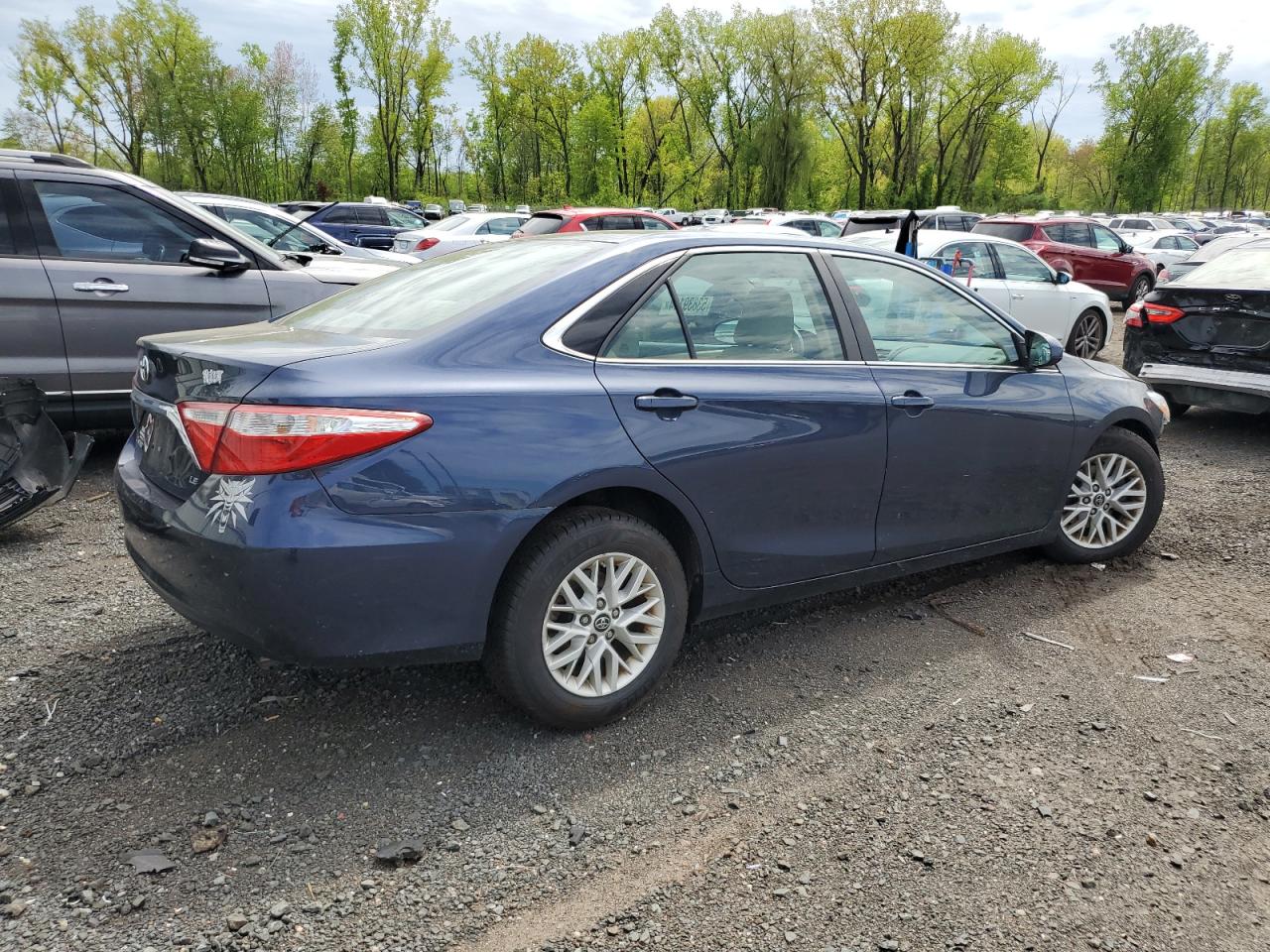 4T4BF1FK5GR575432 2016 Toyota Camry Le