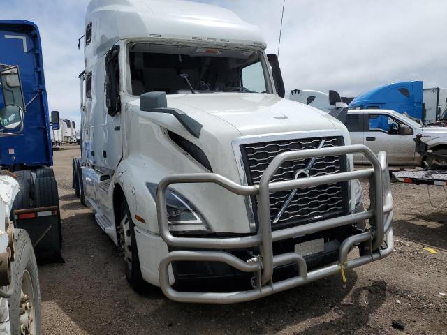 4V4NC9EH0KN210043 2019 VOLVO VN