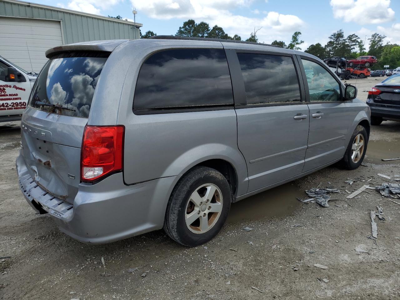 2013 Dodge Grand Caravan Sxt vin: 2C4RDGCG8DR553410