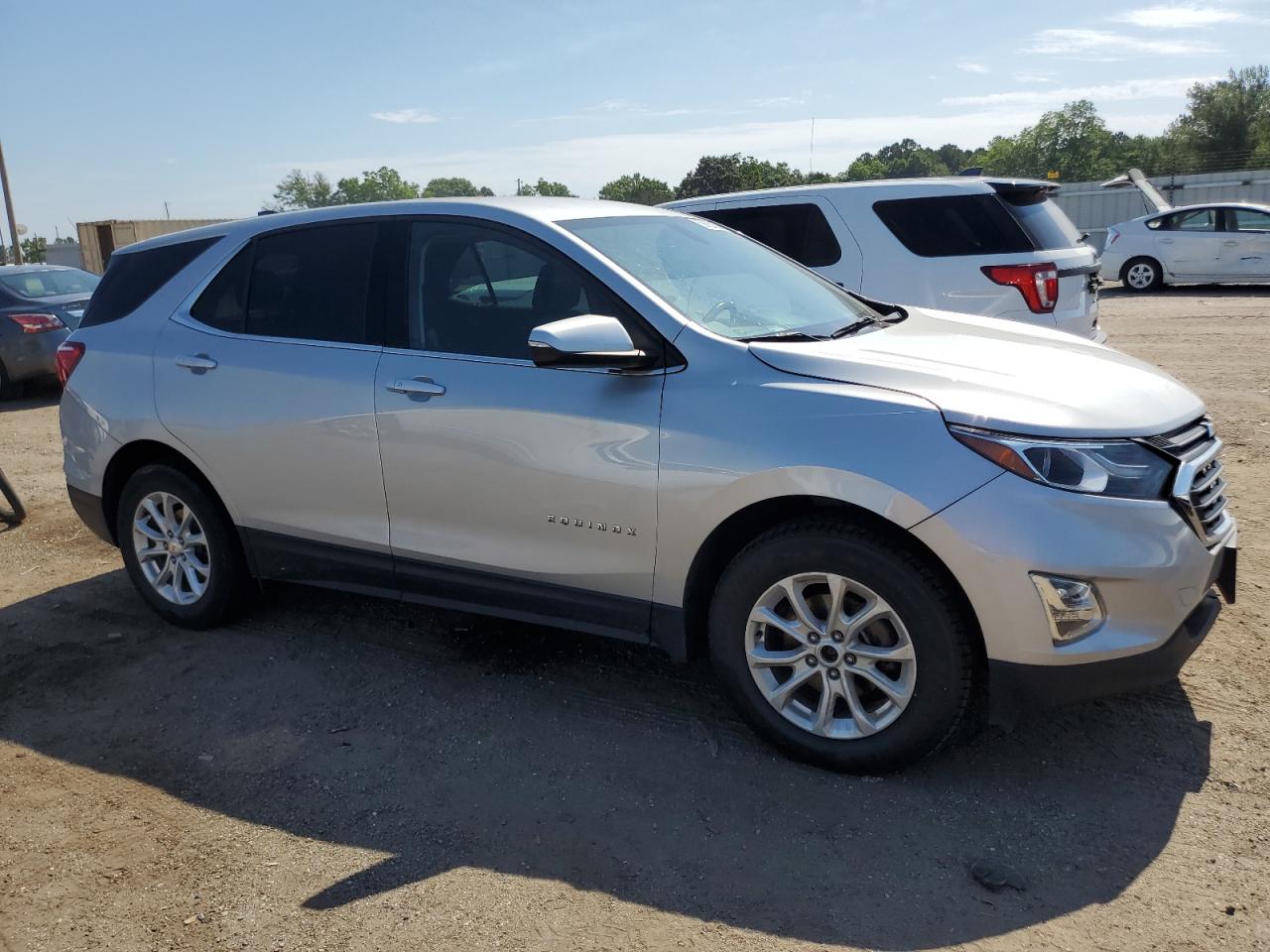 2GNAXSEV5J6352989 2018 Chevrolet Equinox Lt