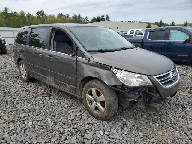 2V4RW3D19AR202262 2010 Volkswagen Routan Se