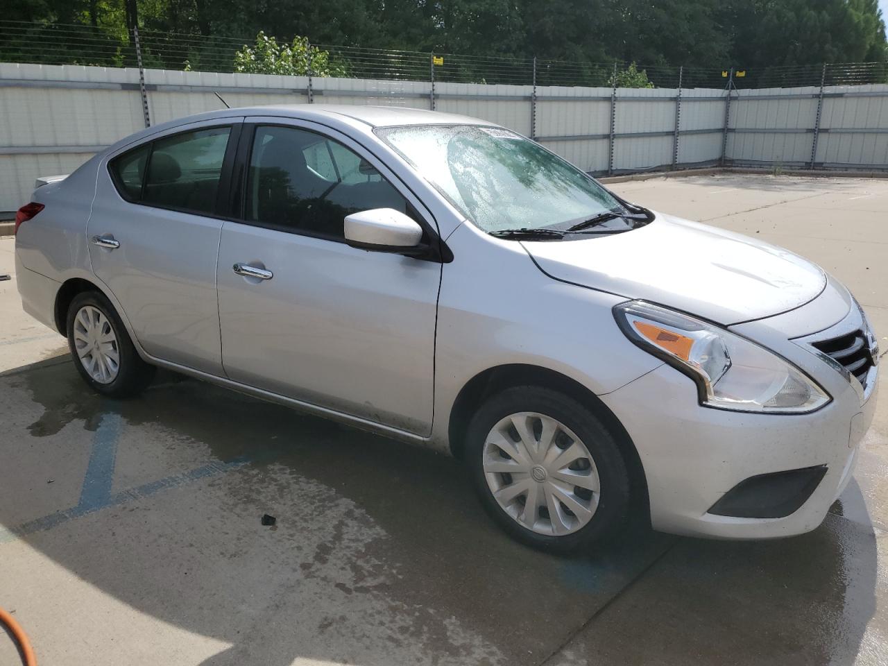 2018 Nissan Versa S vin: 3N1CN7APXJL840975