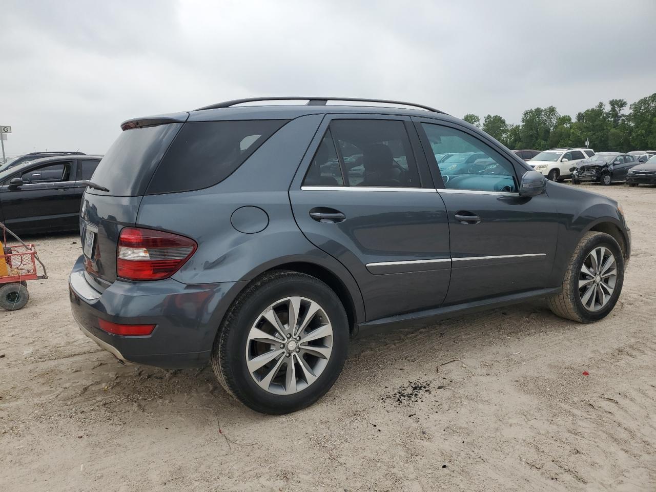 4JGBB5GBXBA666802 2011 Mercedes-Benz Ml 350