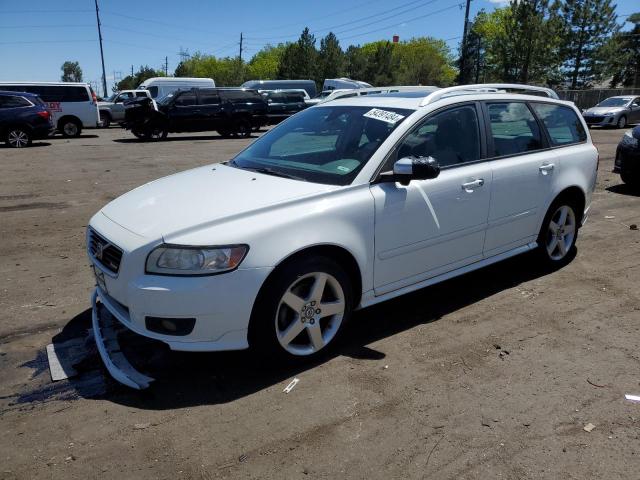 Lot #2524381976 2009 VOLVO V50 T5 salvage car