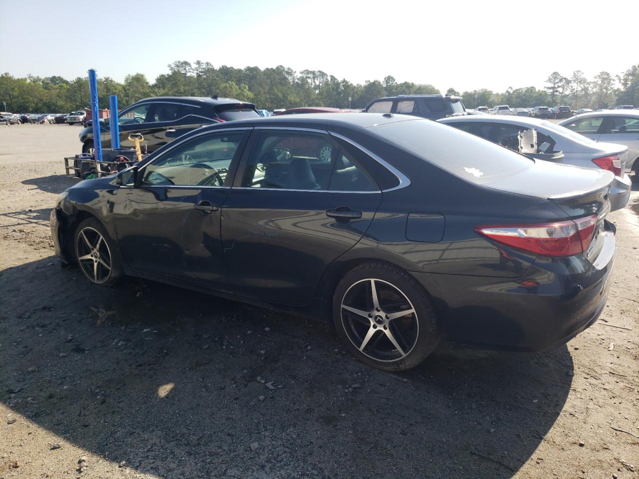 4T1BF1FK8FU010536 2015 Toyota Camry Le