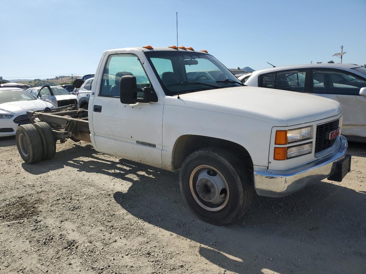 1GDJC34R7YF414418 2000 GMC Sierra C3500