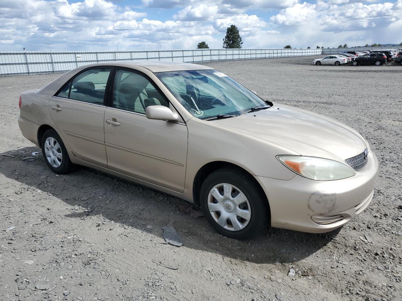 4T1BE32K52U053472 2002 Toyota Camry Le