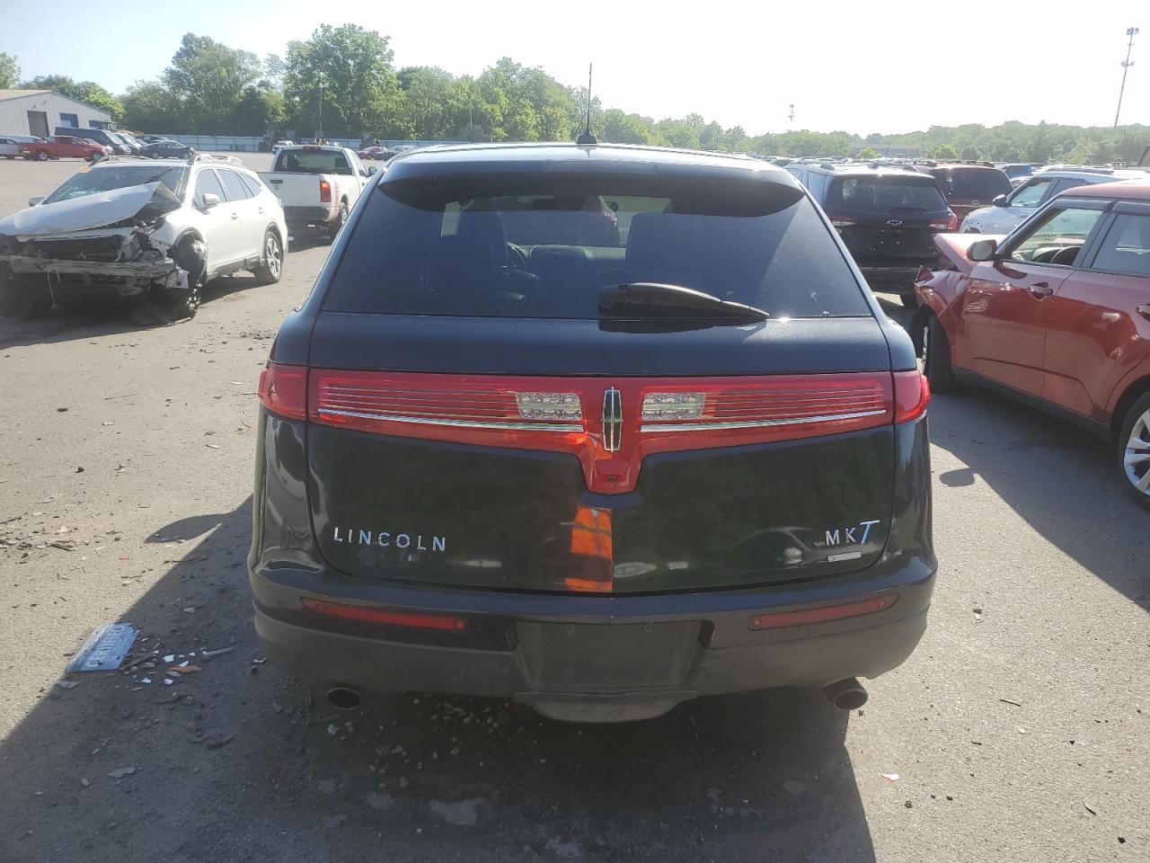 2LMHJ5AT0ABJ08771 2010 Lincoln Mkt