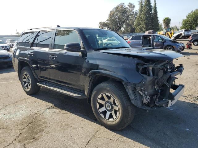 2020 Toyota 4Runner Sr5/Sr5 Premium VIN: JTEBU5JRXL5805854 Lot: 54465794