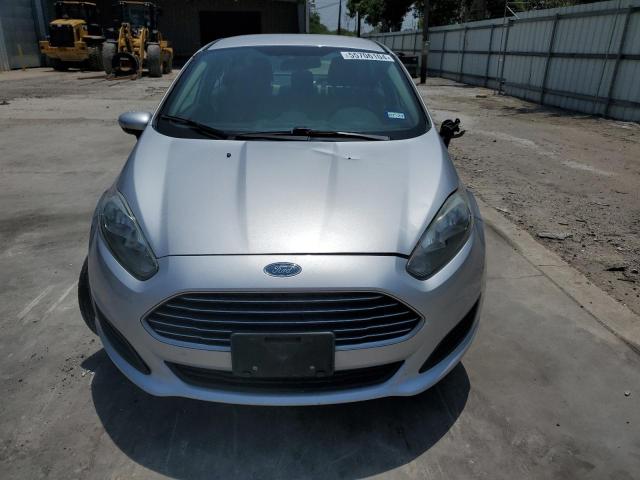 2015 Ford Fiesta Se VIN: 3FADP4BJ3FM120770 Lot: 55706104