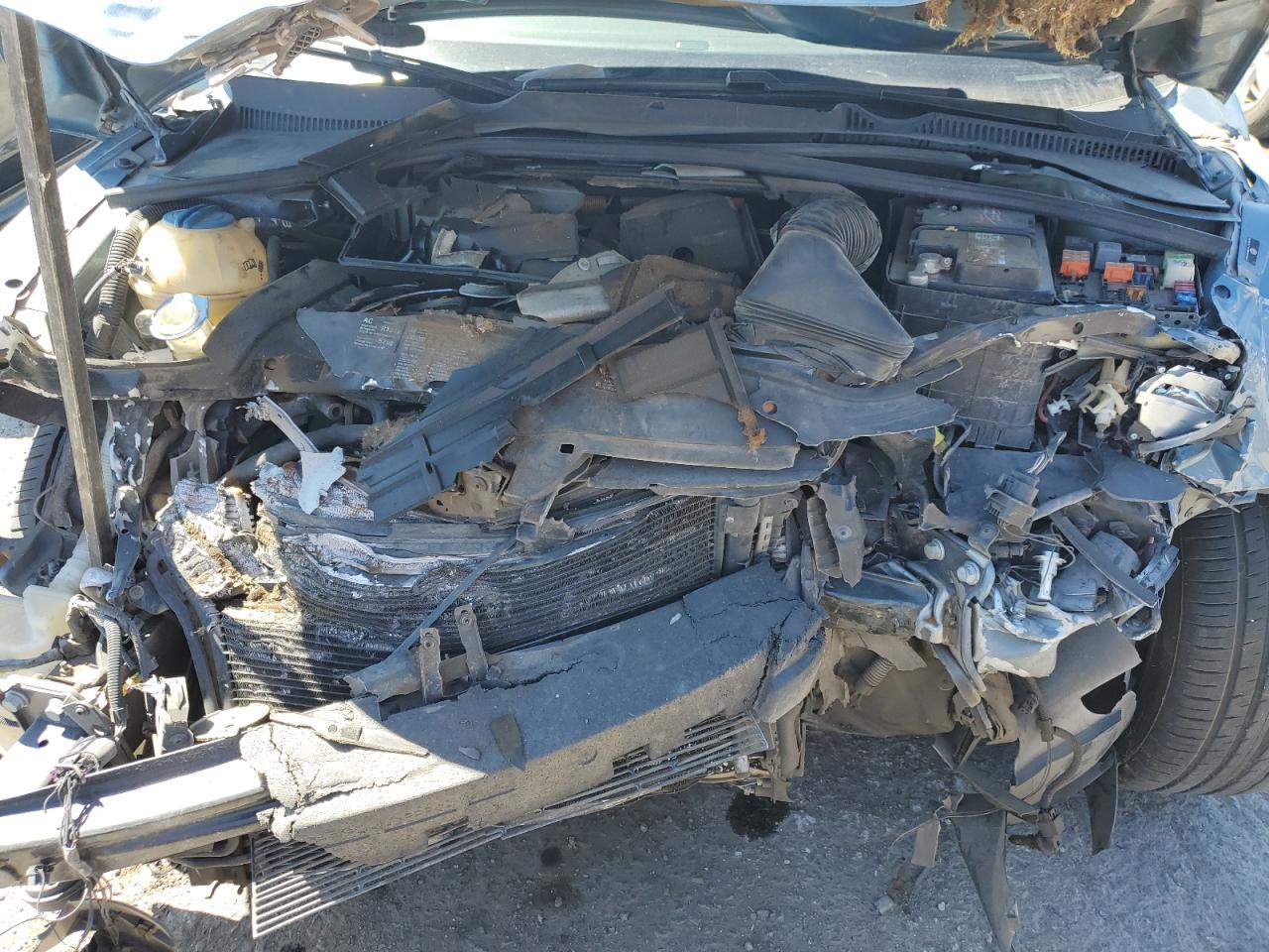 WVWFA71F38V037867 2008 Volkswagen Eos Lux