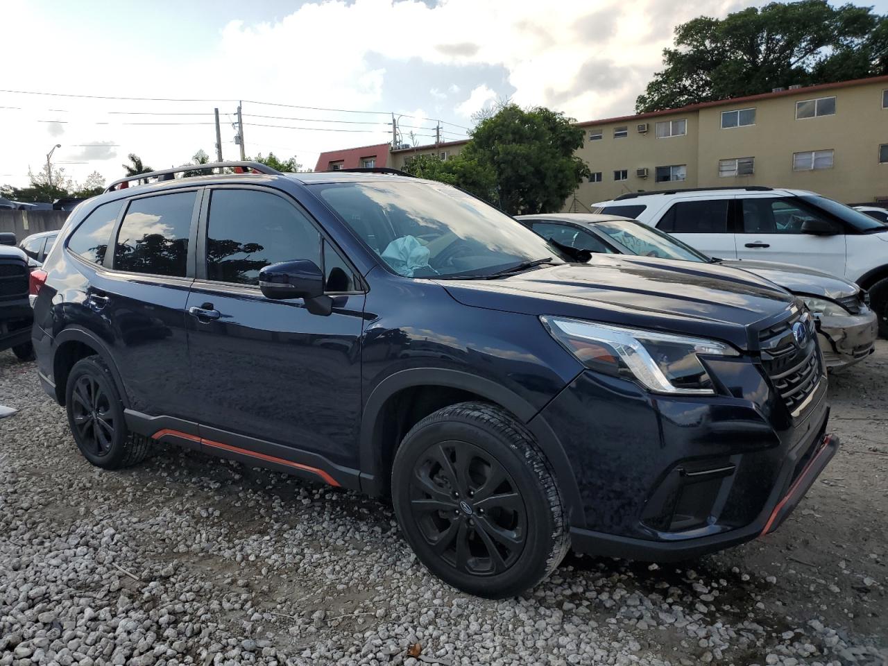 2022 Subaru Forester Sport vin: JF2SKAGC6NH520853