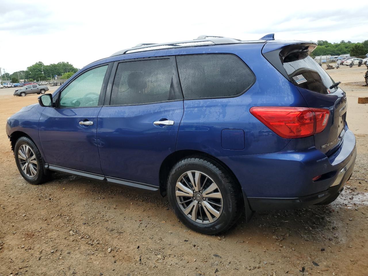 2019 Nissan Pathfinder S vin: 5N1DR2MN0KC640666