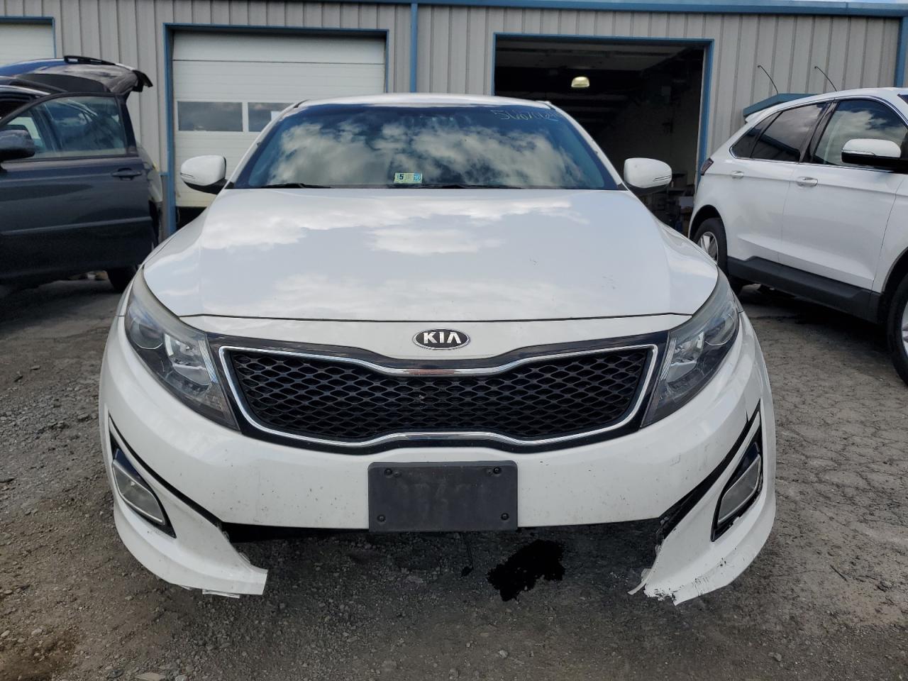 5XXGM4A74FG397015 2015 Kia Optima Lx