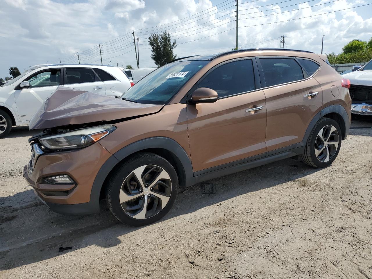 KM8J33A21GU124094 2016 Hyundai Tucson Limited