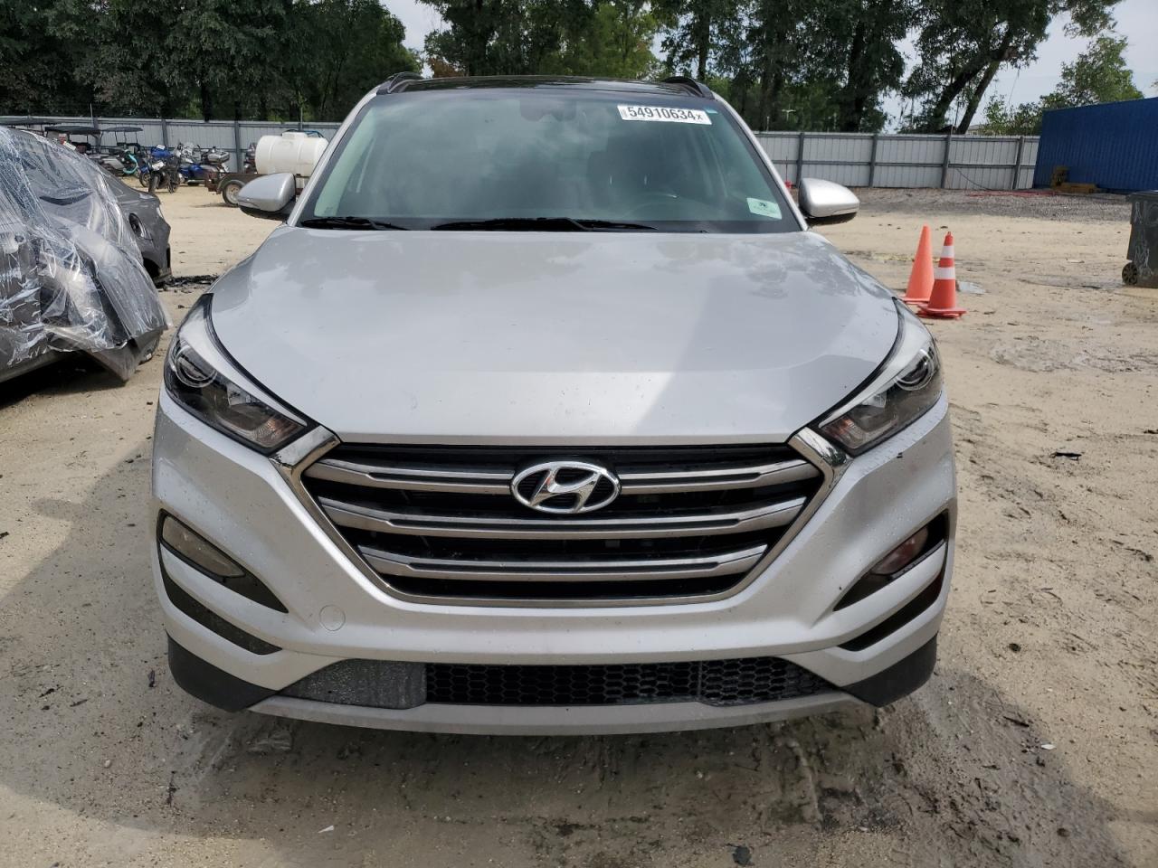 KM8J33A20JU705187 2018 Hyundai Tucson Value