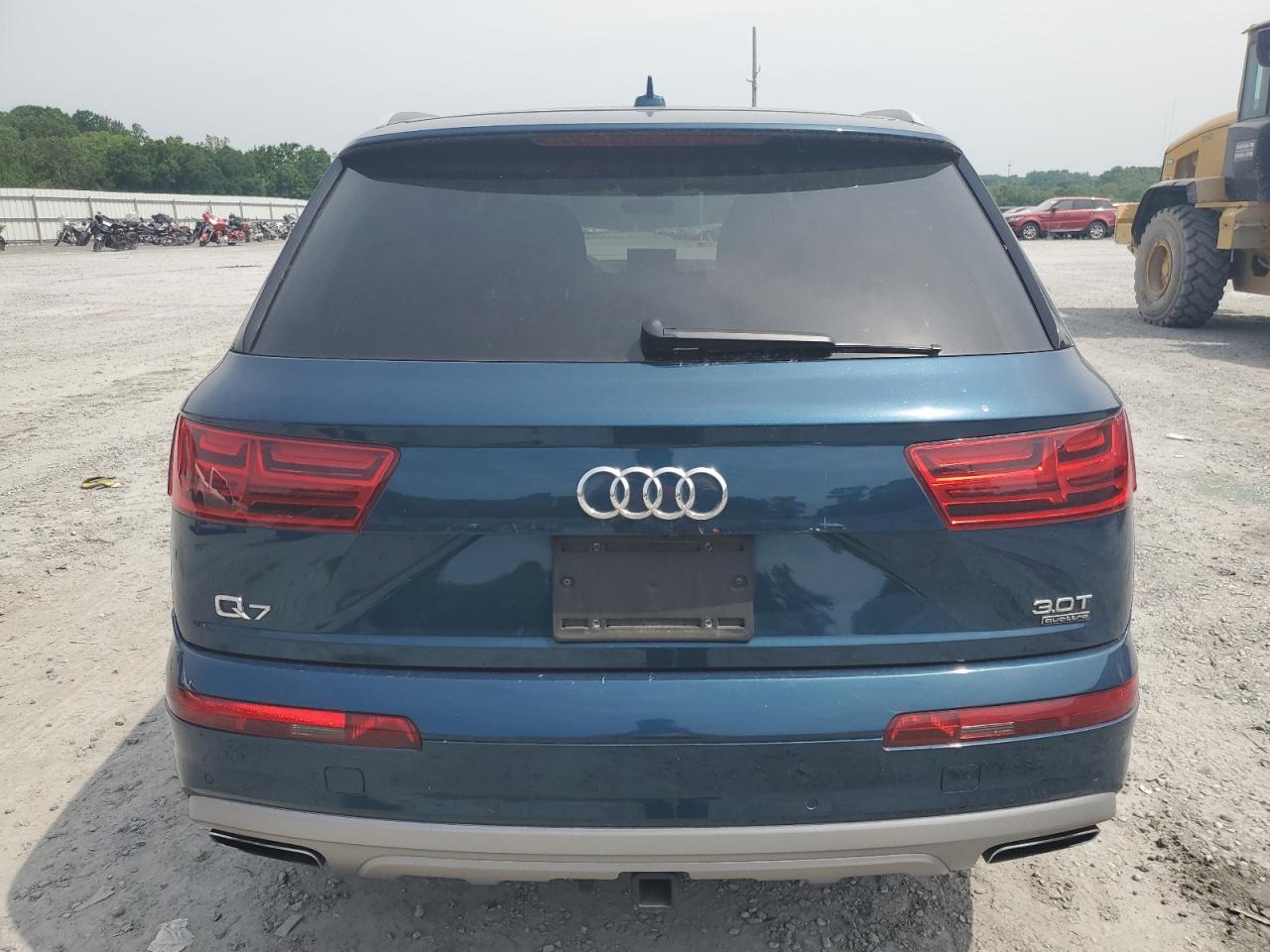 WA1VAAF79JD022662 2018 Audi Q7 Prestige