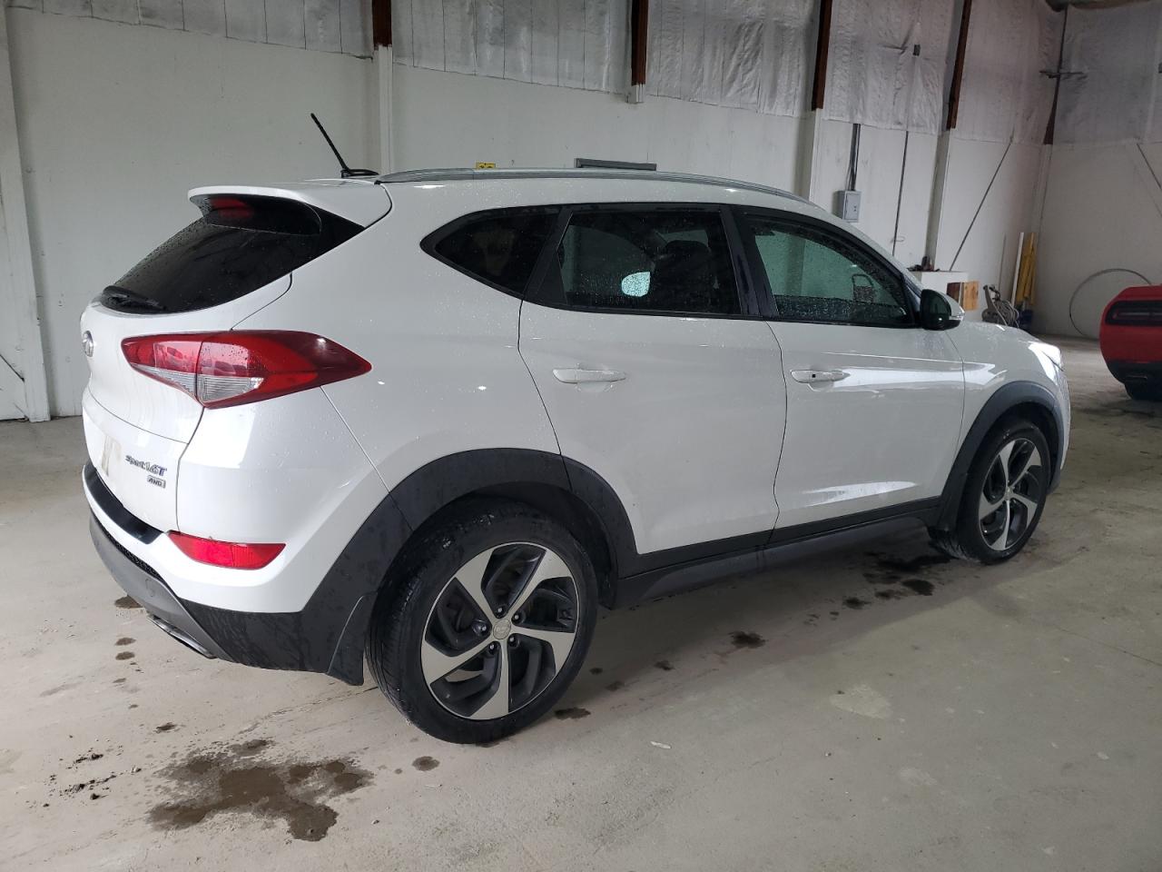 2016 Hyundai Tucson Limited vin: KM8J3CA24GU205171