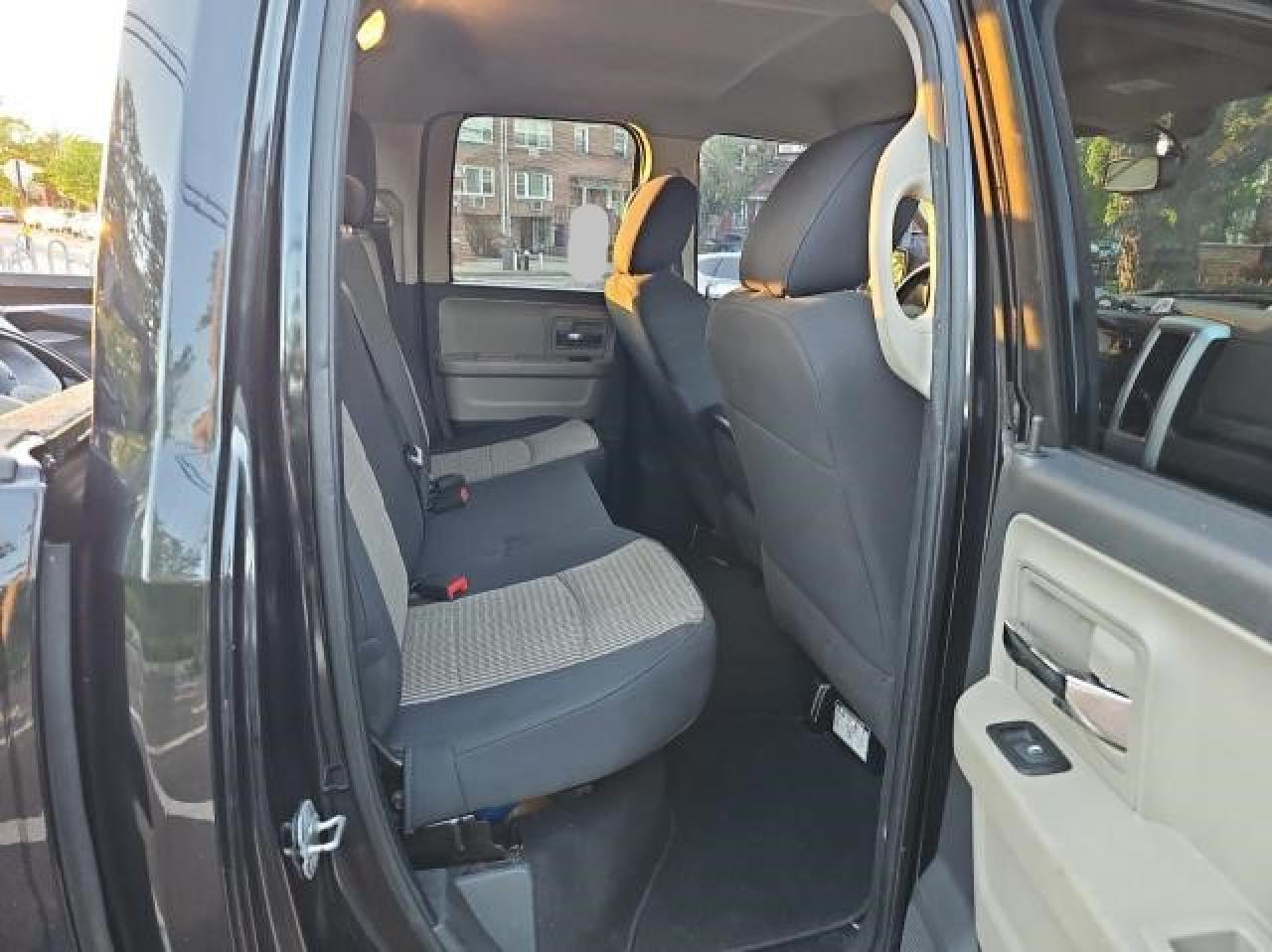 1D7RV1GT4BS561572 2011 Dodge Ram 1500