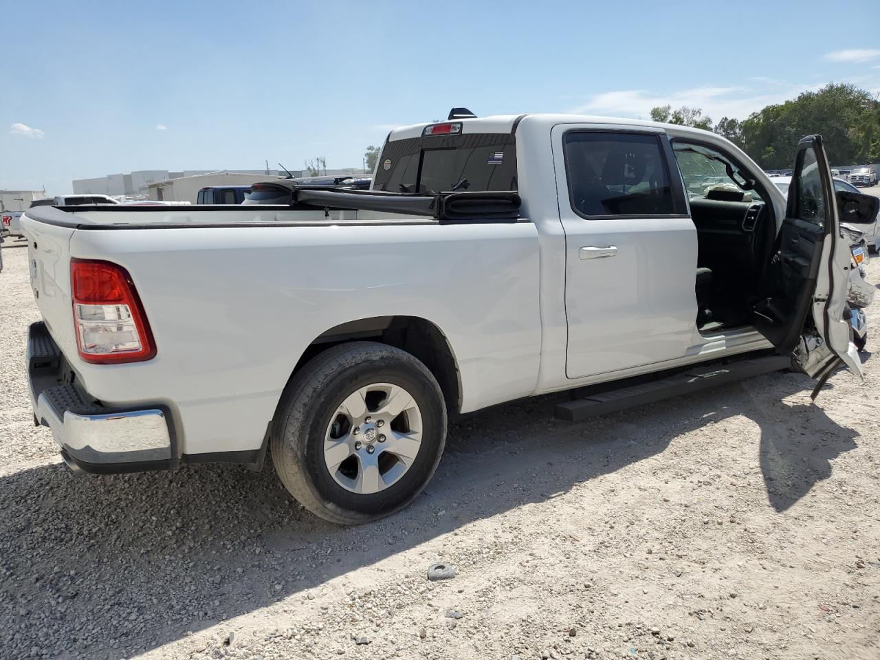 1C6RREMT3NN187704 2022 Ram 1500 Big Horn/Lone Star