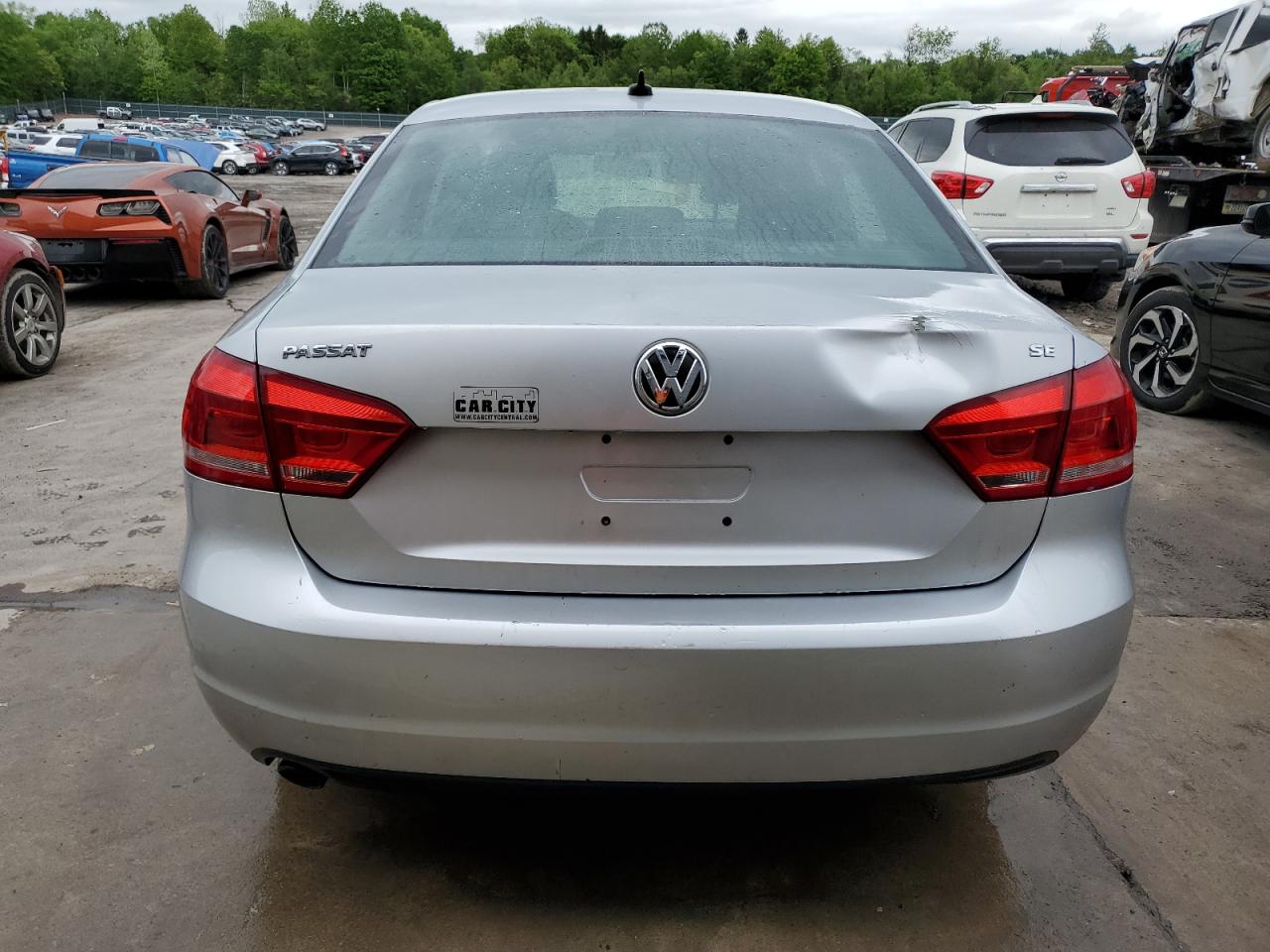 1VWBP7A34DC120777 2013 Volkswagen Passat Se