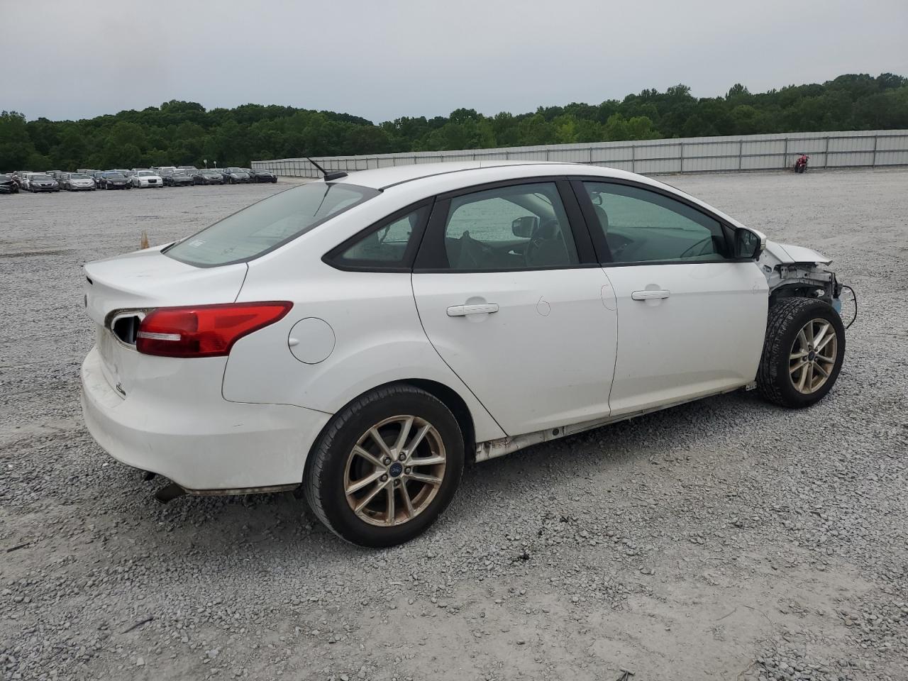 1FADP3F23FL372517 2015 Ford Focus Se