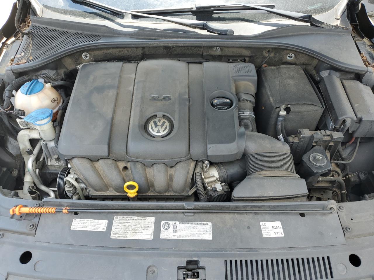 1VWBH7A35CC091219 2012 Volkswagen Passat Se