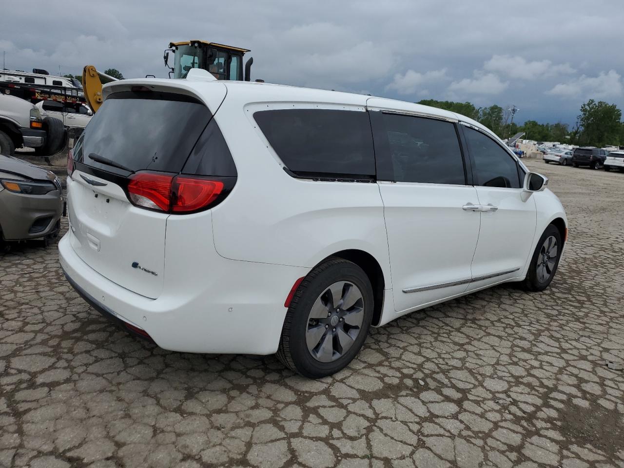 2018 Chrysler Pacifica Hybrid Limited vin: 2C4RC1N73JR105410