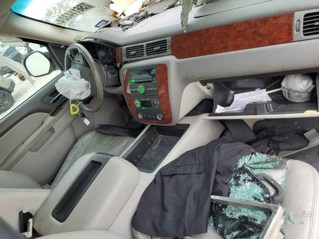 1GNUCBE09AR224708 2010 Chevrolet Tahoe C1500 Lt