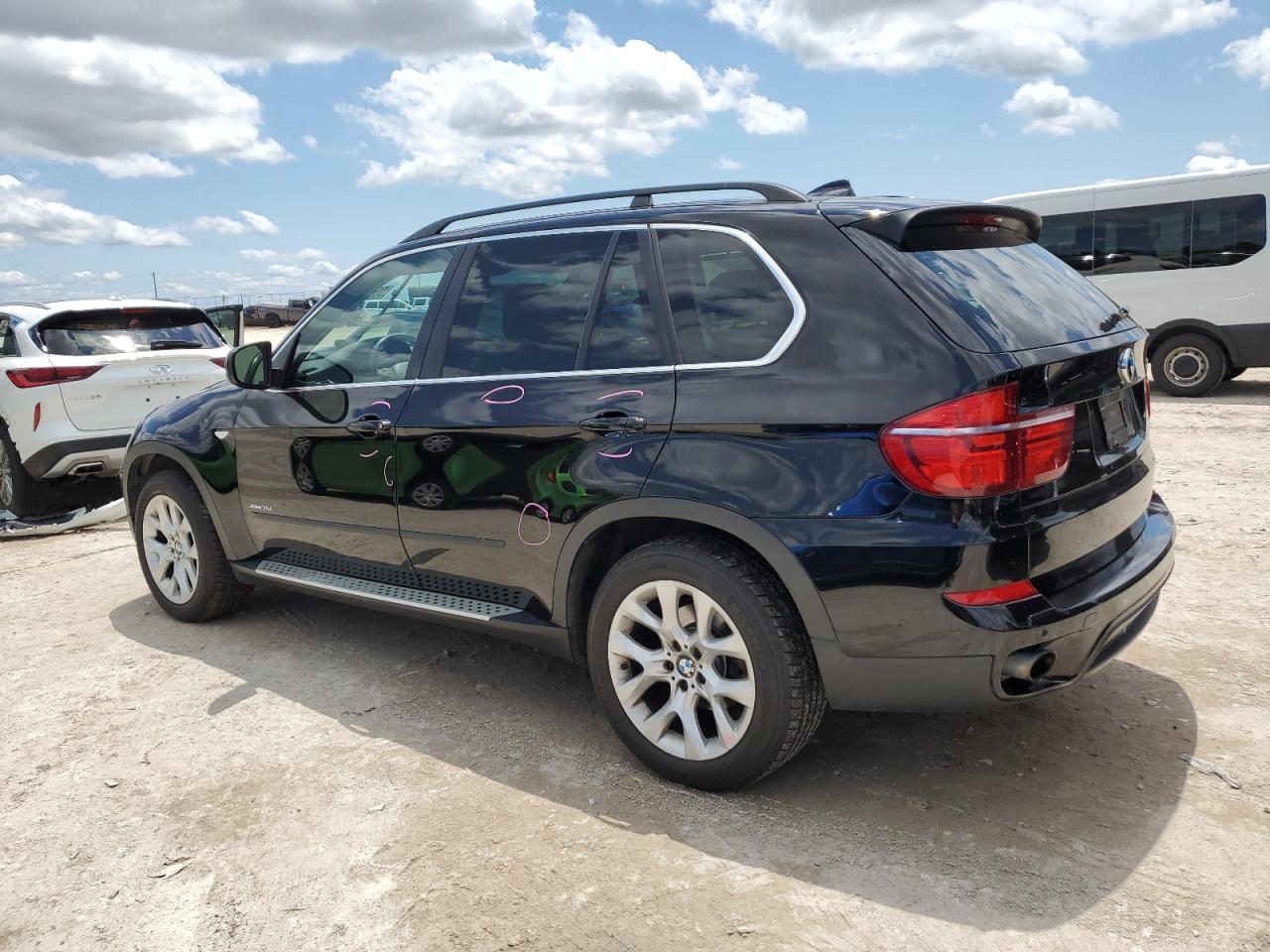 5UXZV4C54D0B13383 2013 BMW X5 xDrive35I