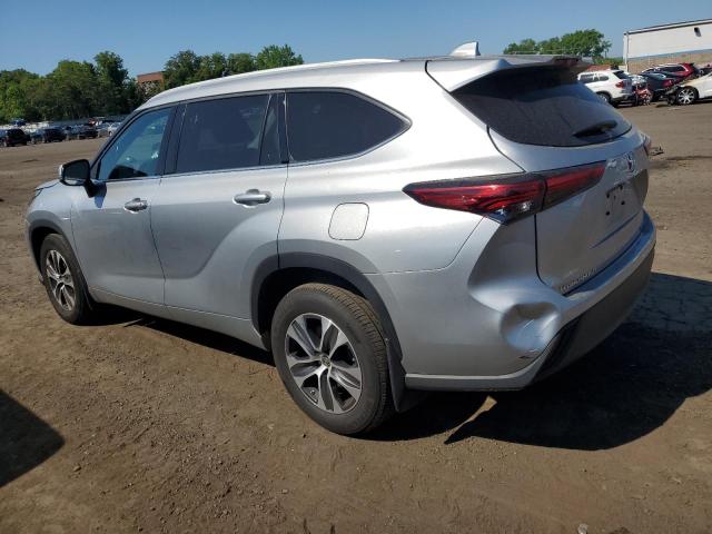 VIN 5TDGZRBH3NS581896 2022 Toyota Highlander, Xle no.2