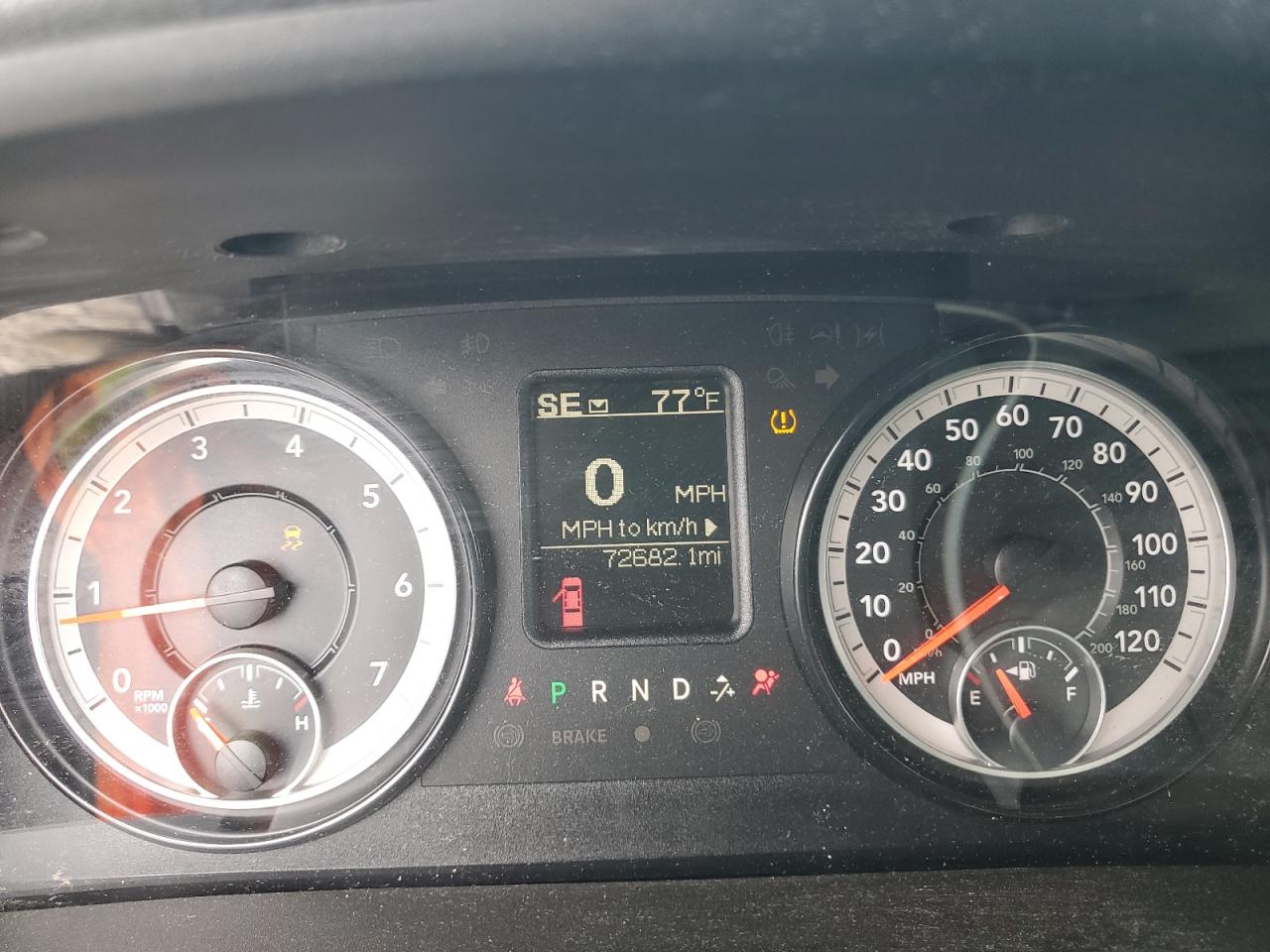 1C6RR7TT1KS713855 2019 Ram 1500 Classic Slt