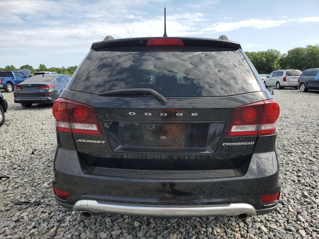 3C4PDCGG2JT448901 2018 Dodge Journey Crossroad