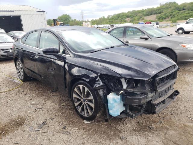 3FA6P0T91LR126880 Ford Fusion SE 4