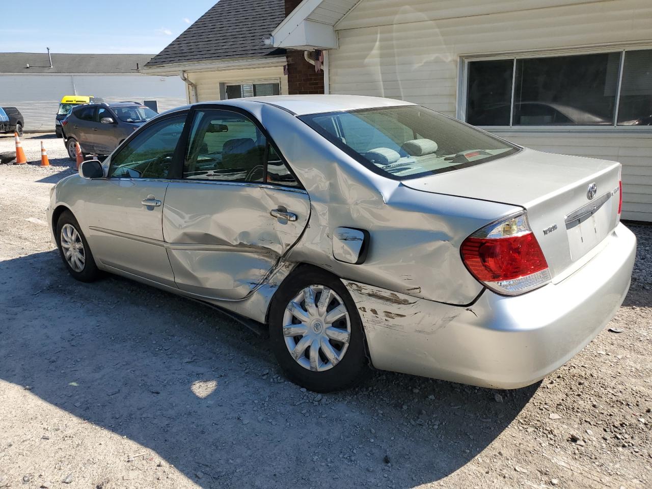 4T1BE32K35U618998 2005 Toyota Camry Le